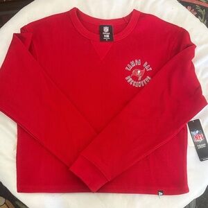 NFL Tampa Bay Buccaneers Red Crewneck Shirt NWT
